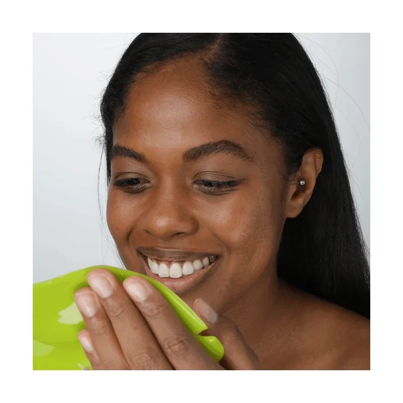 Matcha Green Tea Antioxidant Hydrogel Mask Model