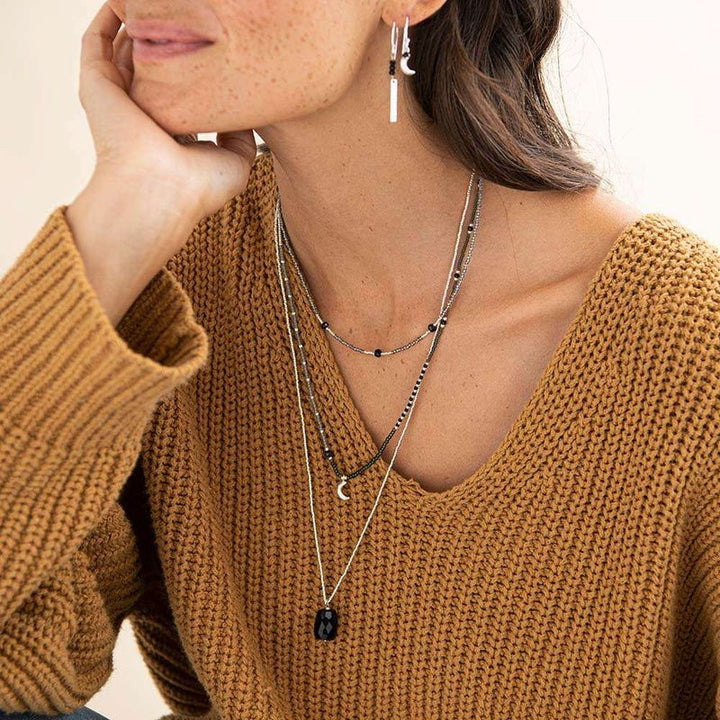 Brightly Black Onyx Silver Colored Necklace Model