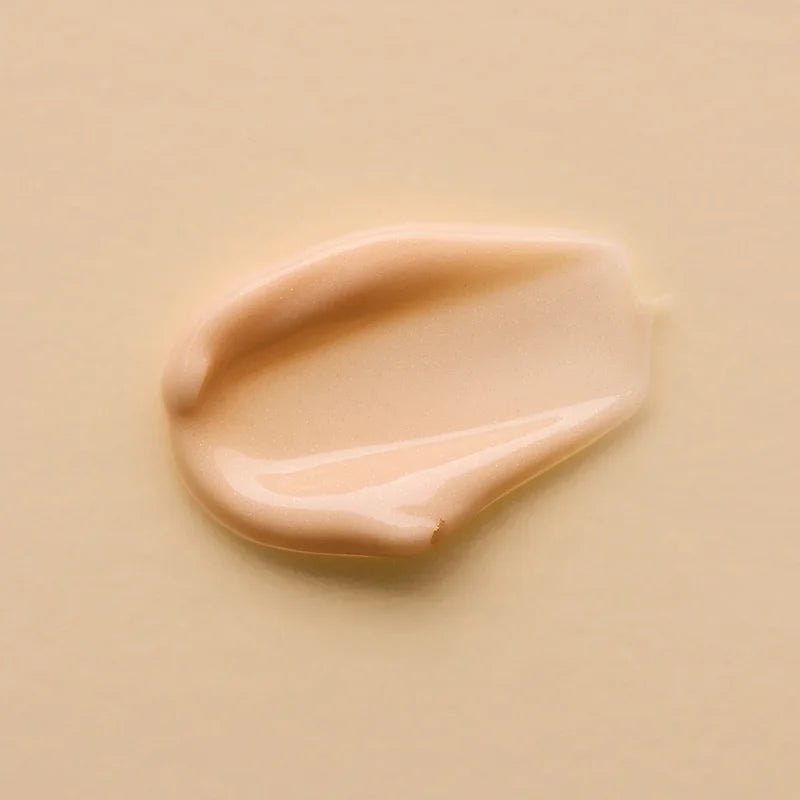 Kiwi Seed Gold Luminous Eye Cream Texture