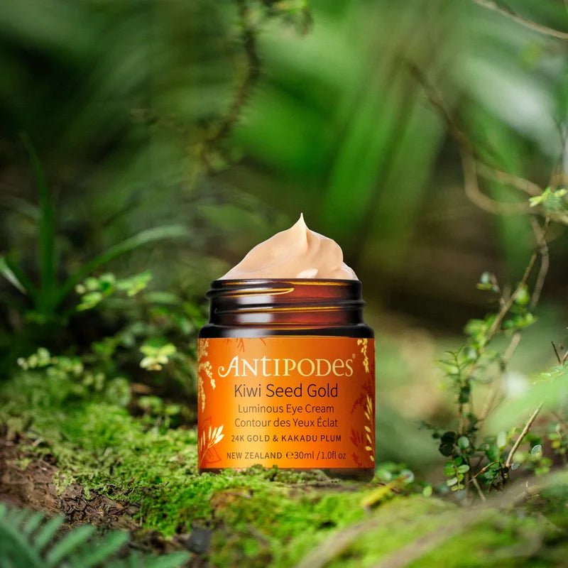 Kiwi Seed Gold Luminous Eye Cream in Nature