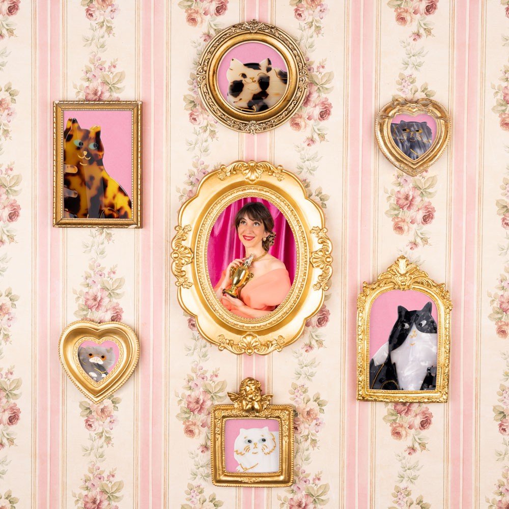 Coucou Suzette Bengal Cat Hair Claw - Mood Portraits