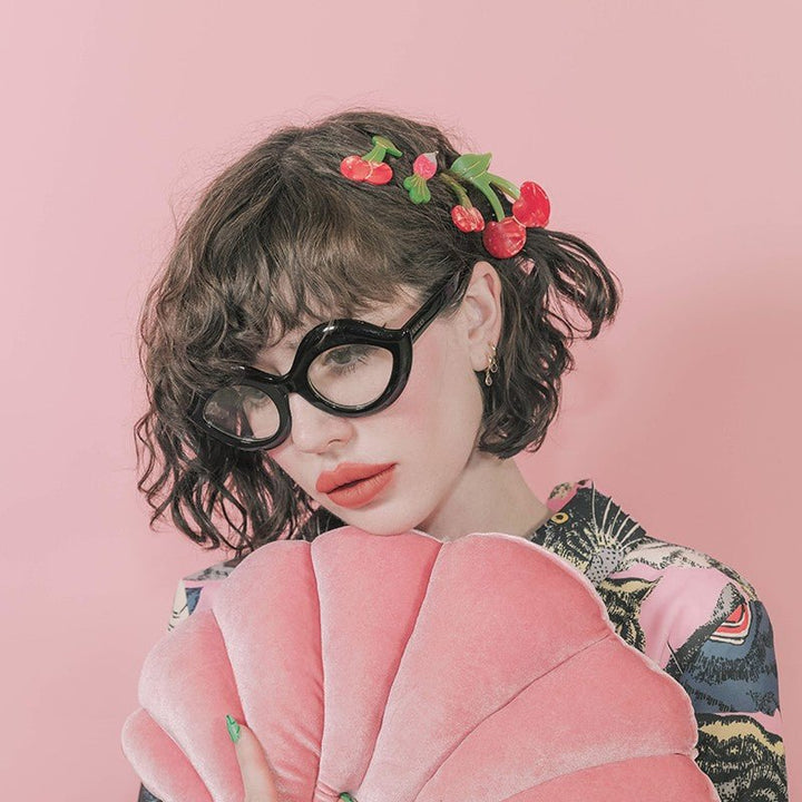 Coucou Suzette Cherry Hair Claw - Model 2 Mood