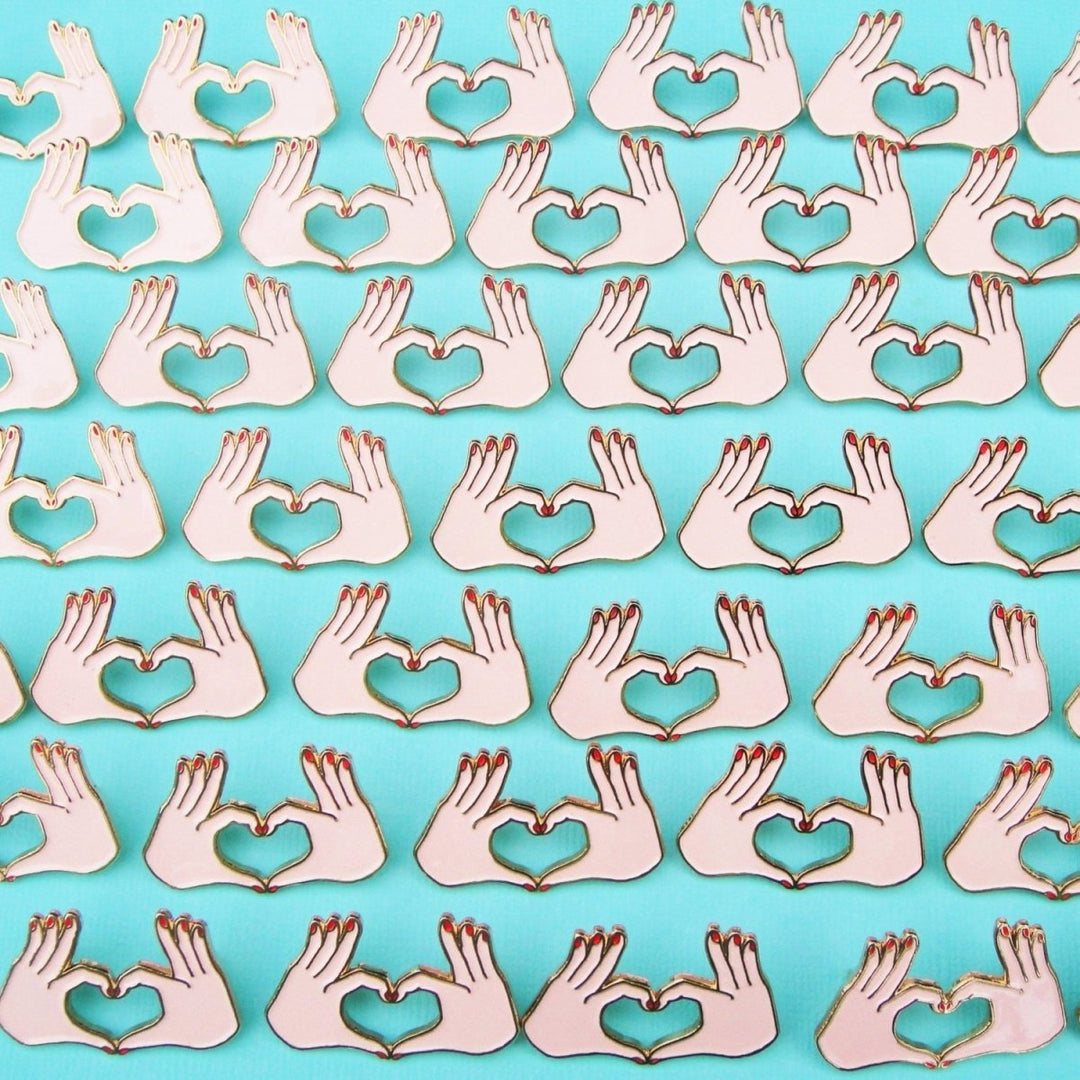 Coucou Suzette Love Pin White - Love Pin Kollektion Mood