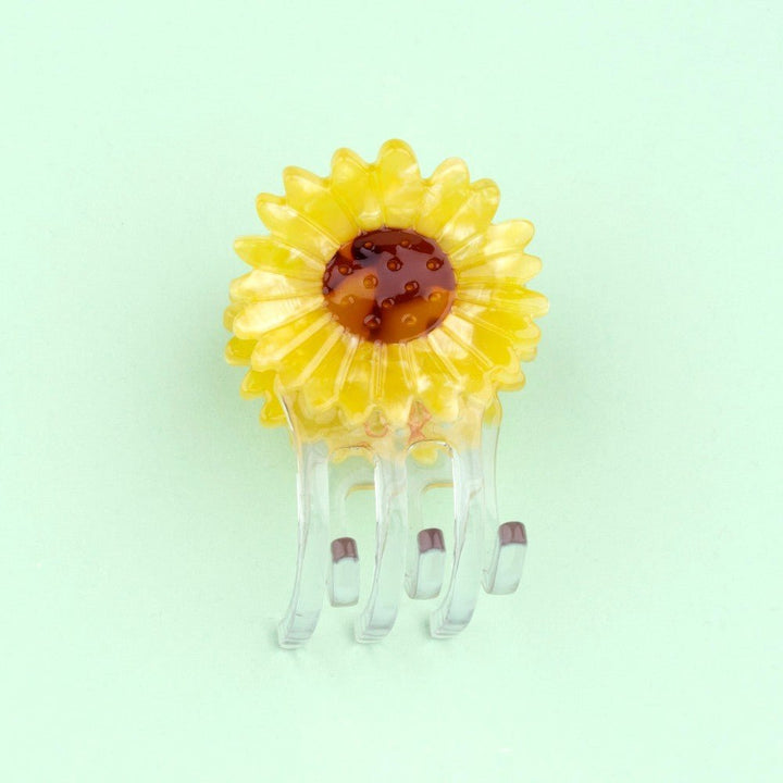 Coucou Suzette Sunflower Mini Hair Claw - Produktfoto mintgrüner Hintergrund