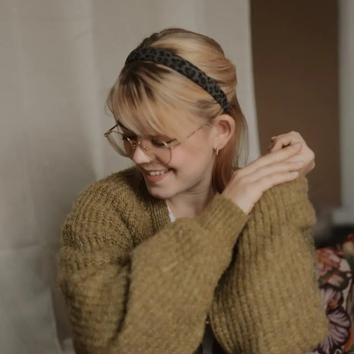 Haarreif Anna Leo Grau Model