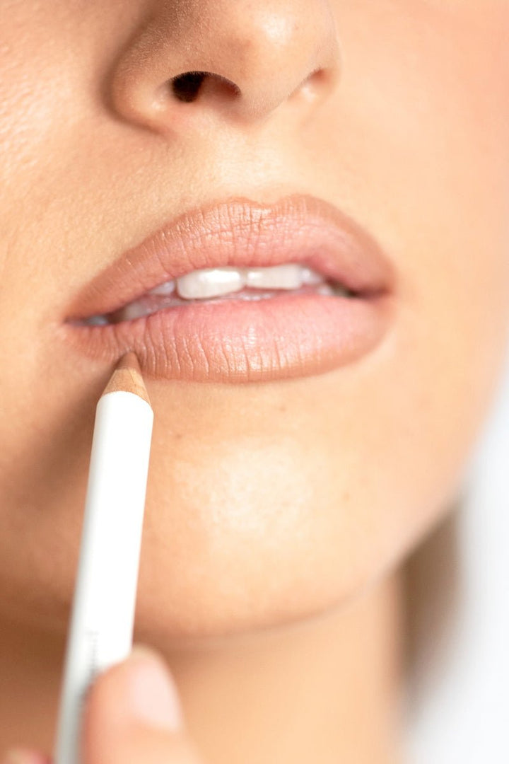 Acai Lip Pencil Pout on lips