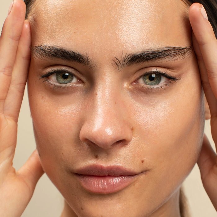 Ere Perez Australian Blue Cypress Face Nectar - model fresh face