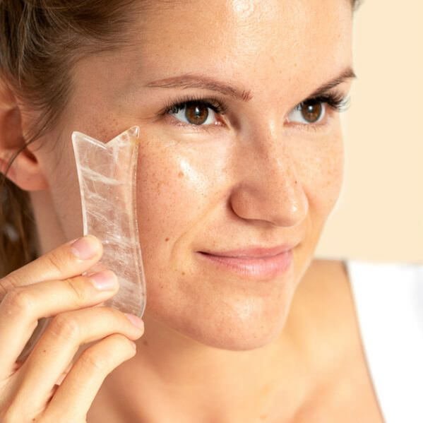 Ere Perez Quartz Sculpt & Lift Face Stone