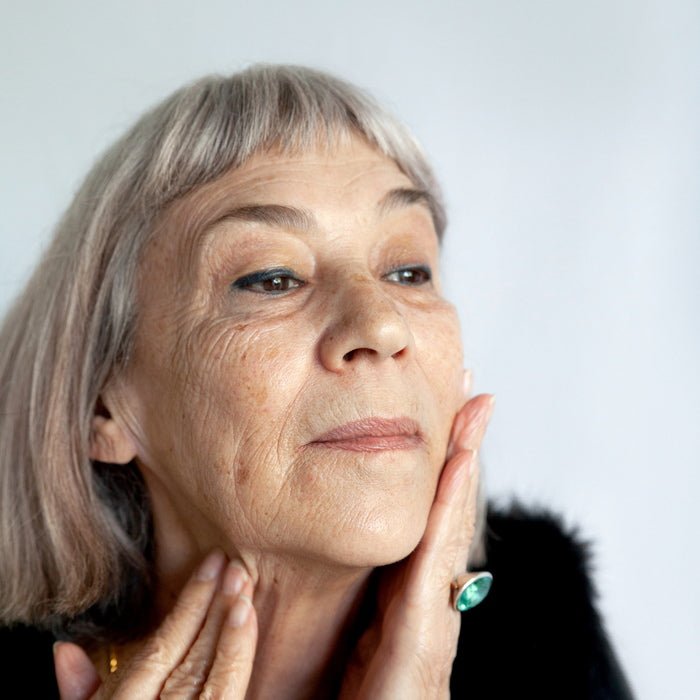 Ere Perez White Tea Phyto-Retinol Elixir - aged model