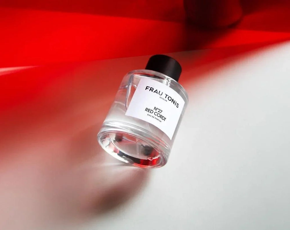 Frau Tonis Parfum No 27 Red Cordt - Mood rotes Licht