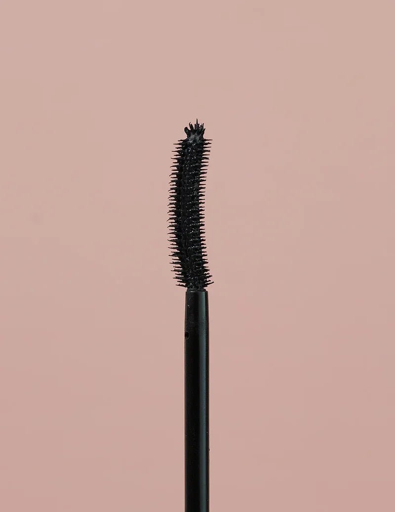 INIKA Organic Curvy Lash Mascara Black - Bürste Detail