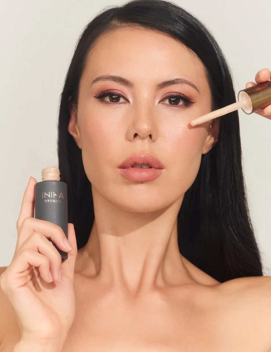 INIKA Organic Radiant Glow Veil - Model