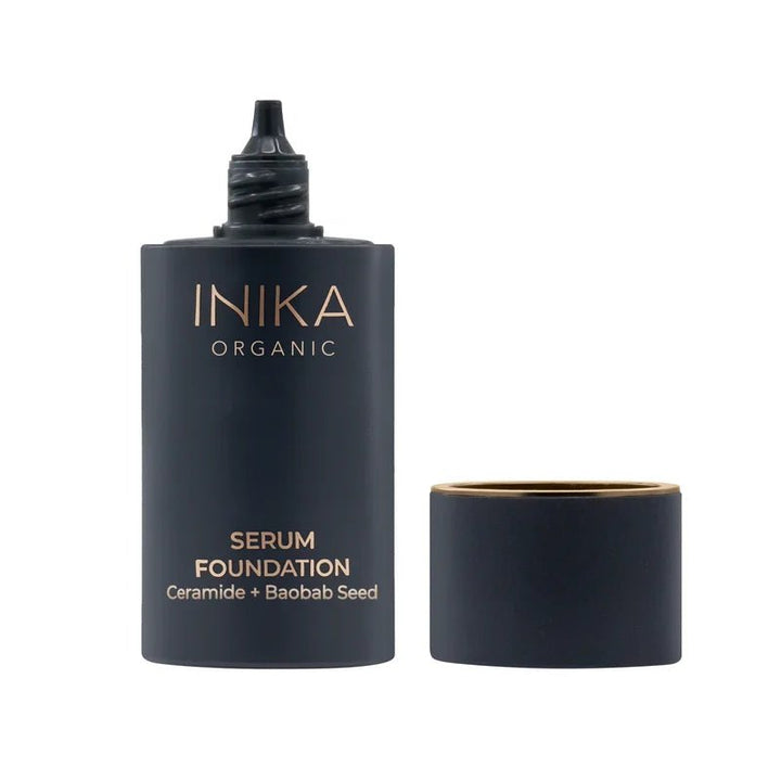 INIKA Organic Serum Foundation - Close-up Verpackung