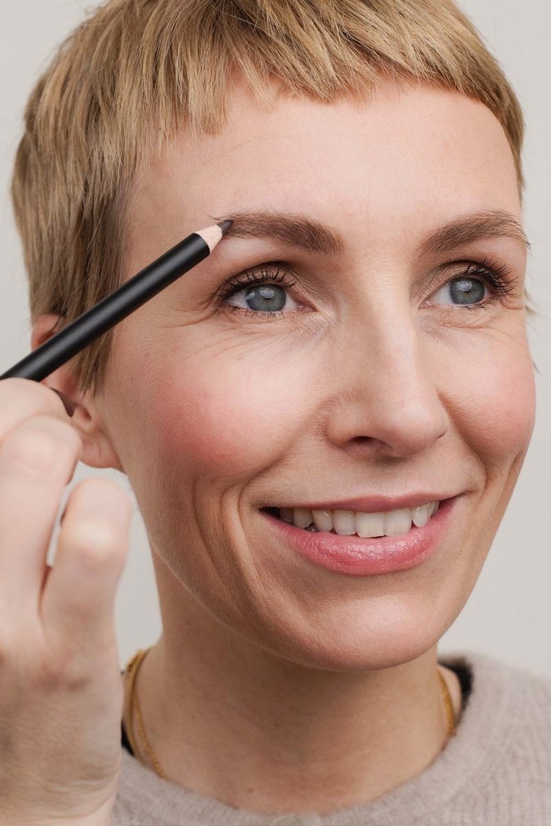 Jacks Beauty Line Eyebrow Pencil - Brown Model