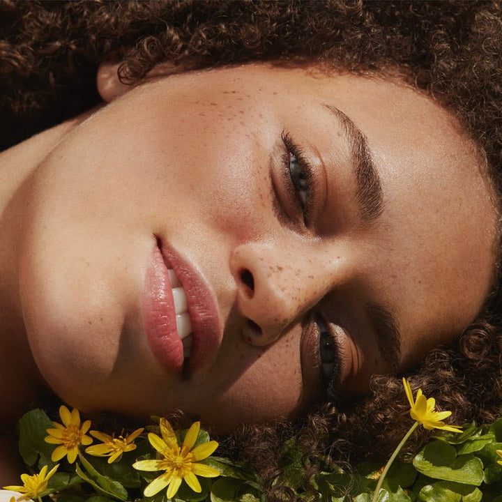 Cream Bronzer Delight Iconic Edition Model