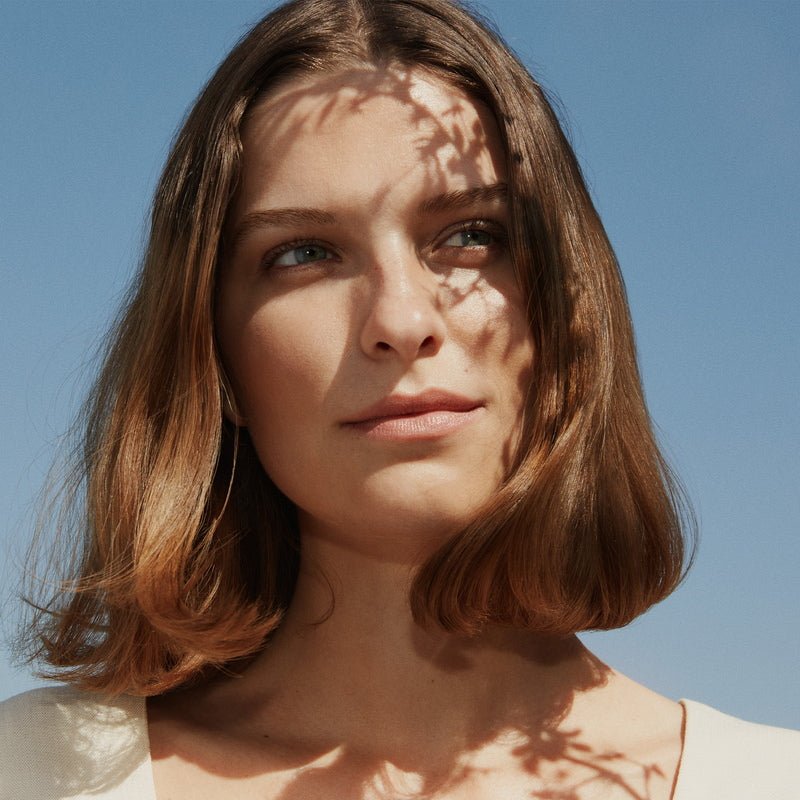 Cream Bronzer Riveting Iconic Edition Model