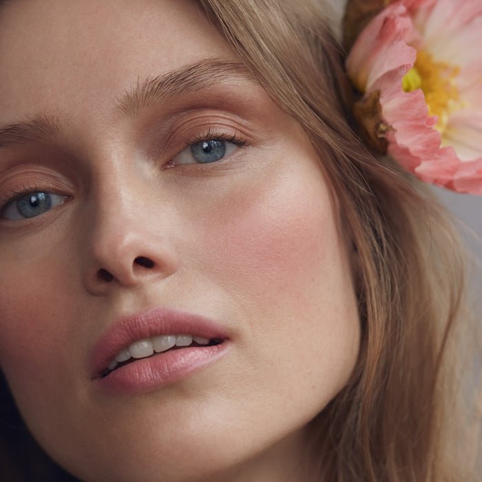 Lipstick Blossoming Model