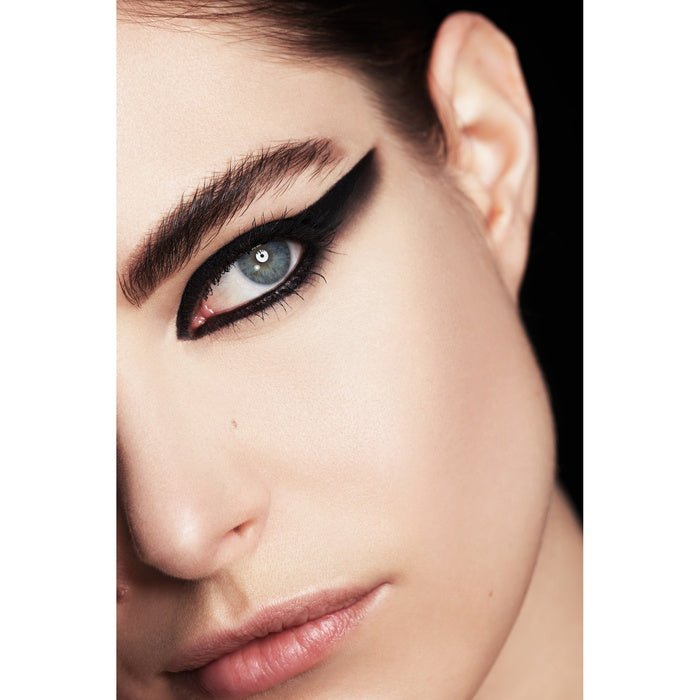 Eyeliner 510 Le Noir Céphée Model