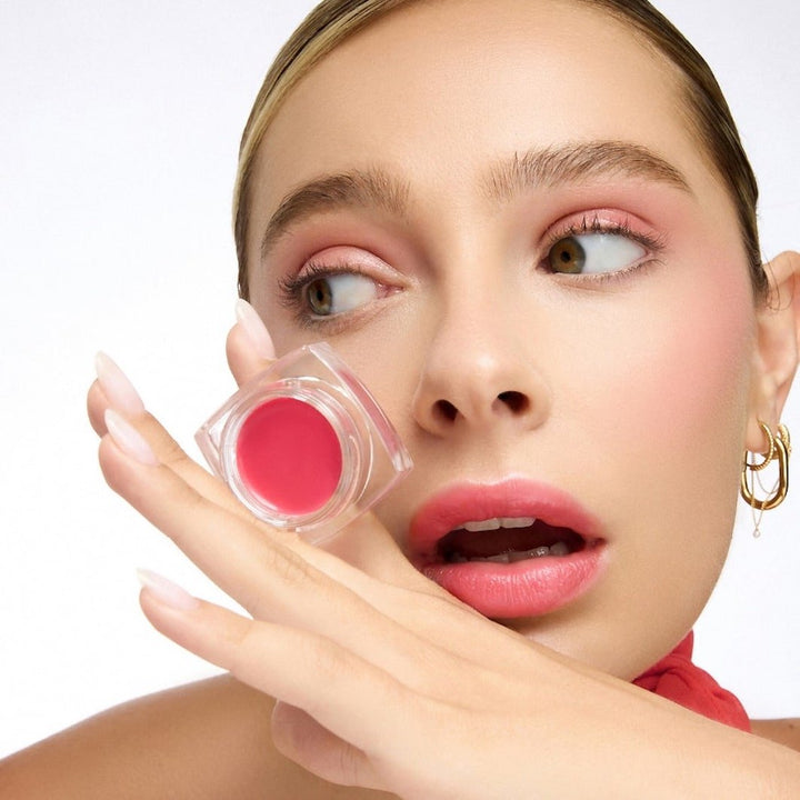 Le Rouge Français Tinted Lip Balm 260 Vannina - Model Close-up