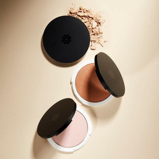 Lily Lolo Pressed Illuminator - mood