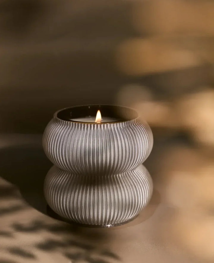 Sheyn. x Looops Koyl Duftkerze Bergluft - Stille