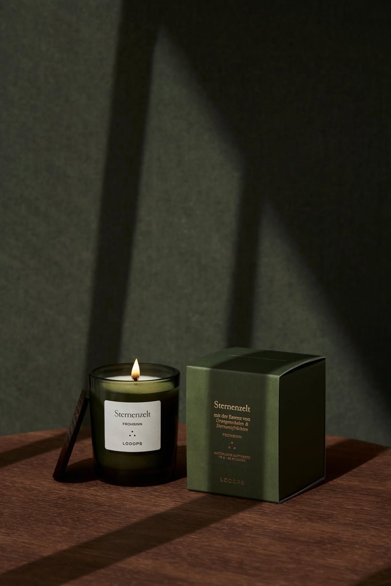 Brennende Kerze Sternenzelt - Stimmungsvoll