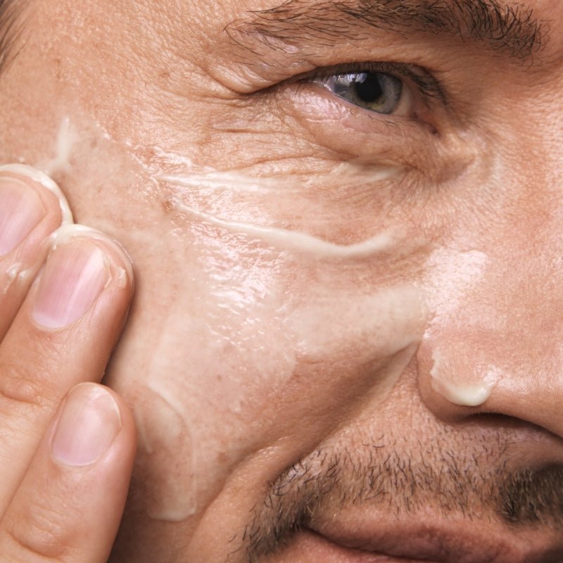 Mádara AGE PRO Smooth Day Cream - Model