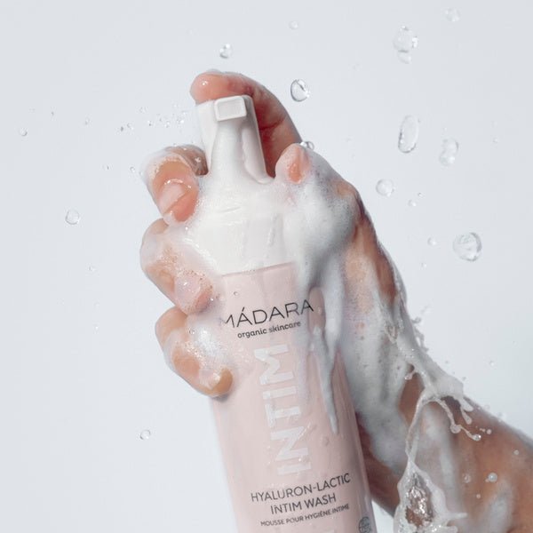 Hyaluron-Lactic Intim Wash 150 ml - bottle with foam