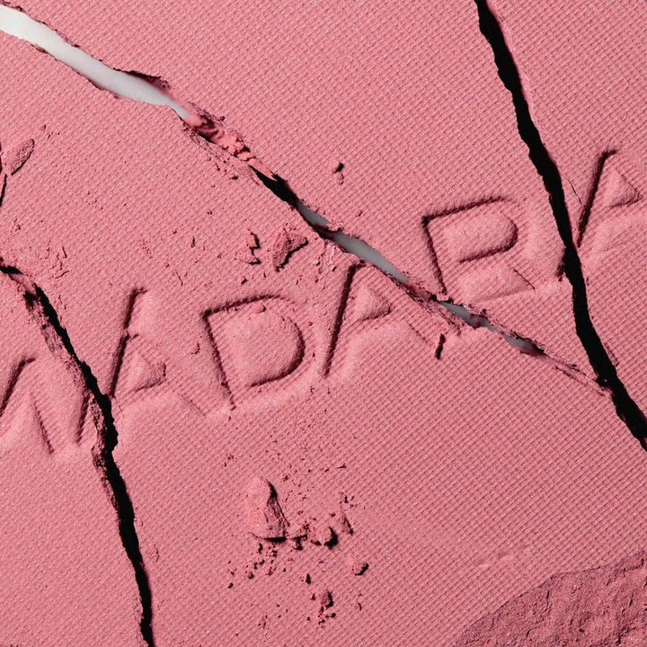 Magnetic Blush Cold Cheeks Texture