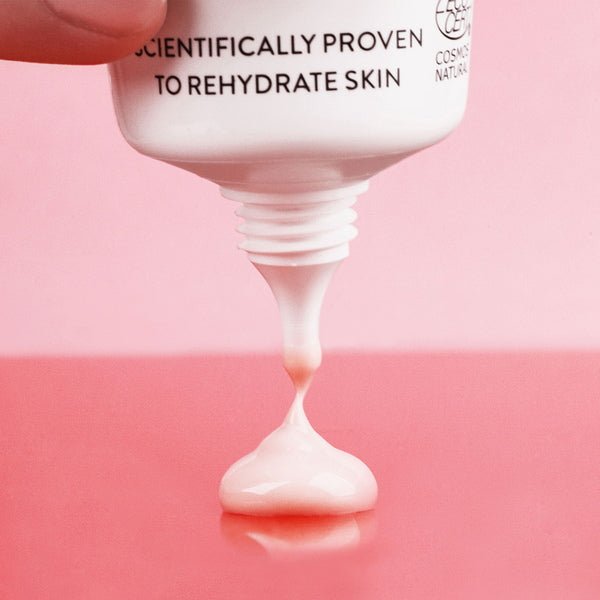 SOS Rich Hydra-Barrier CICA Cream Close up