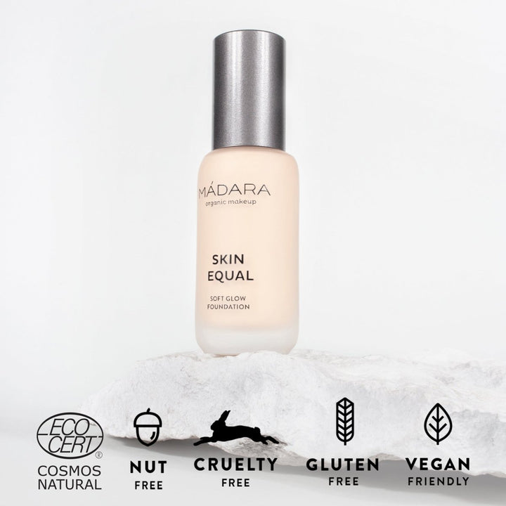 Mádara Skin Equal Soft Glow Foundation - Natural
