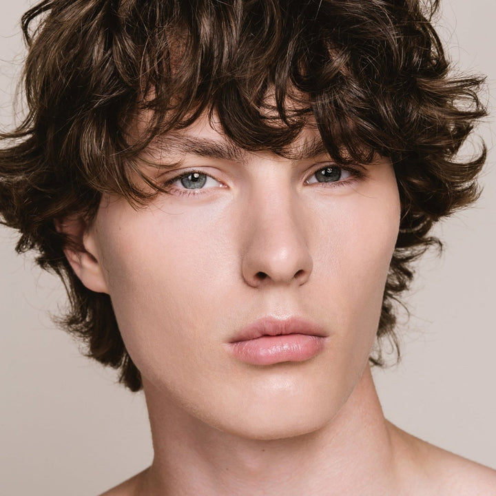 Mádara Skin Equal Soft Glow Foundation Ivory Model