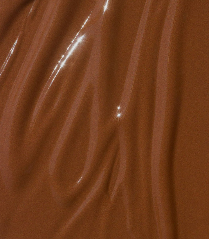 Mádara Skin Equal Soft Glow Foundation Chestnut Swatch