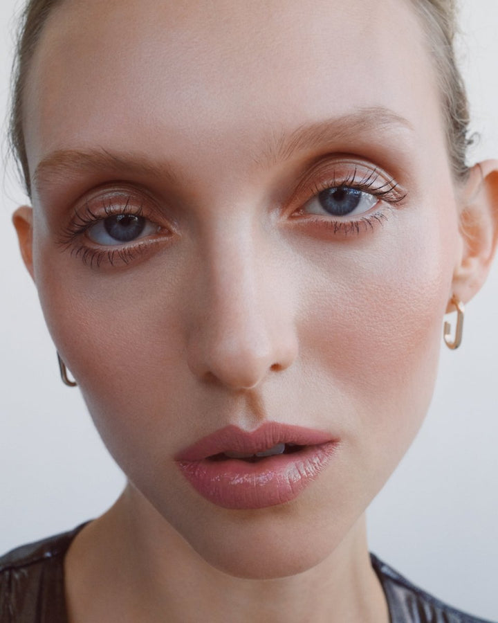 Manasi 7 Tinted Beauty Potion - Cattleya Model 1 Close-up