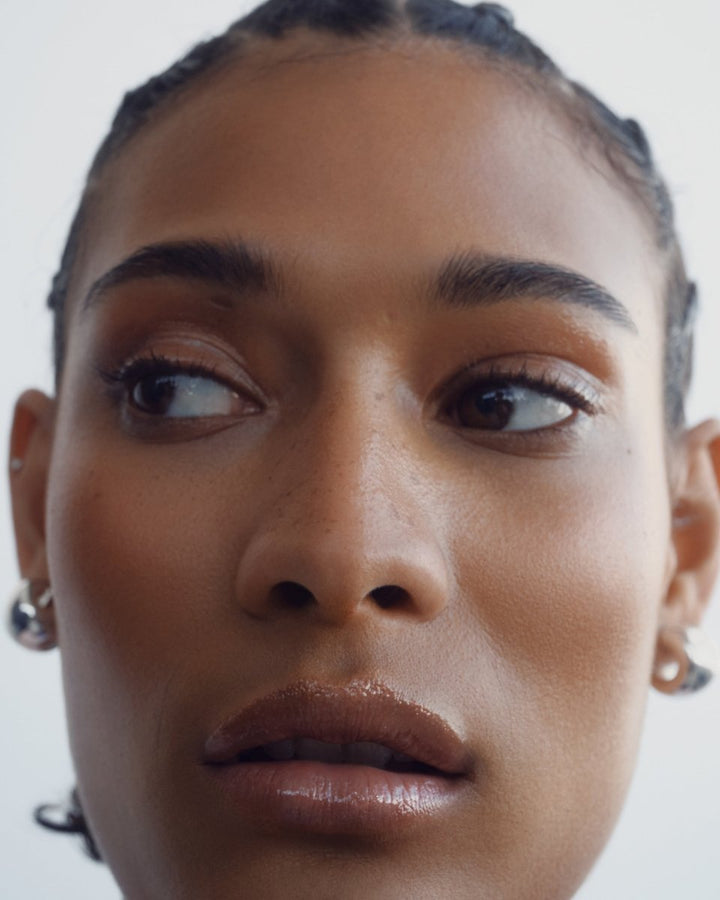 Manasi 7 Tinted Beauty Potion - Chameli Model 1 Close-up