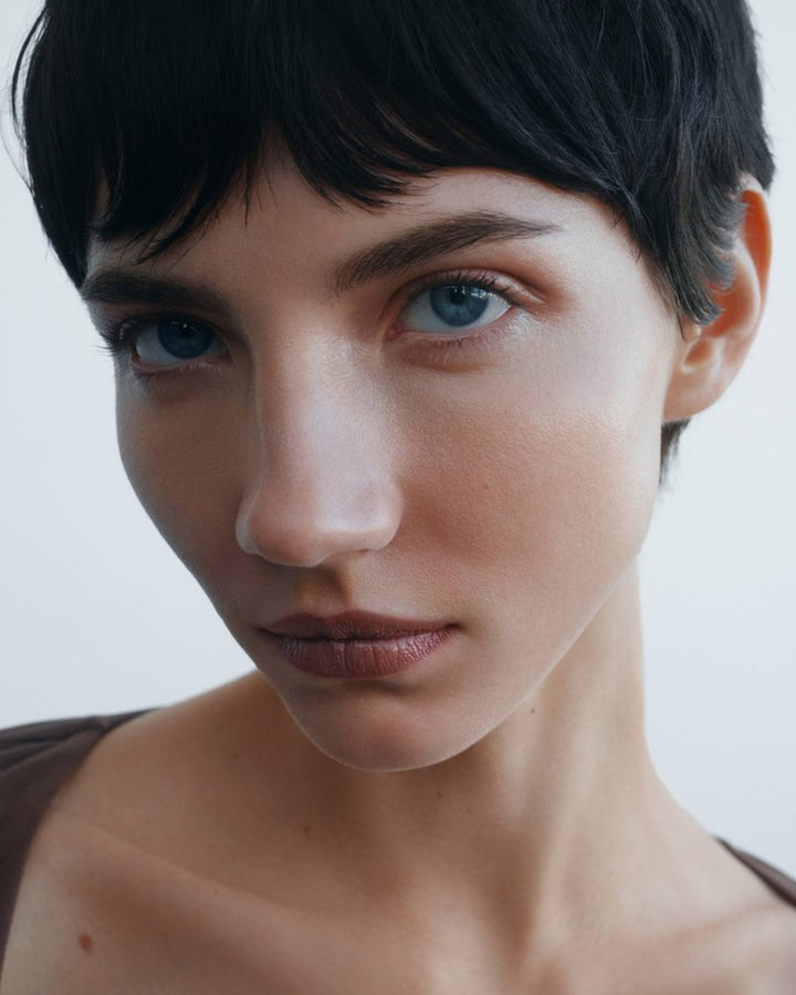 Manasi 7 Tinted Beauty Potion - Simonkai Model 1