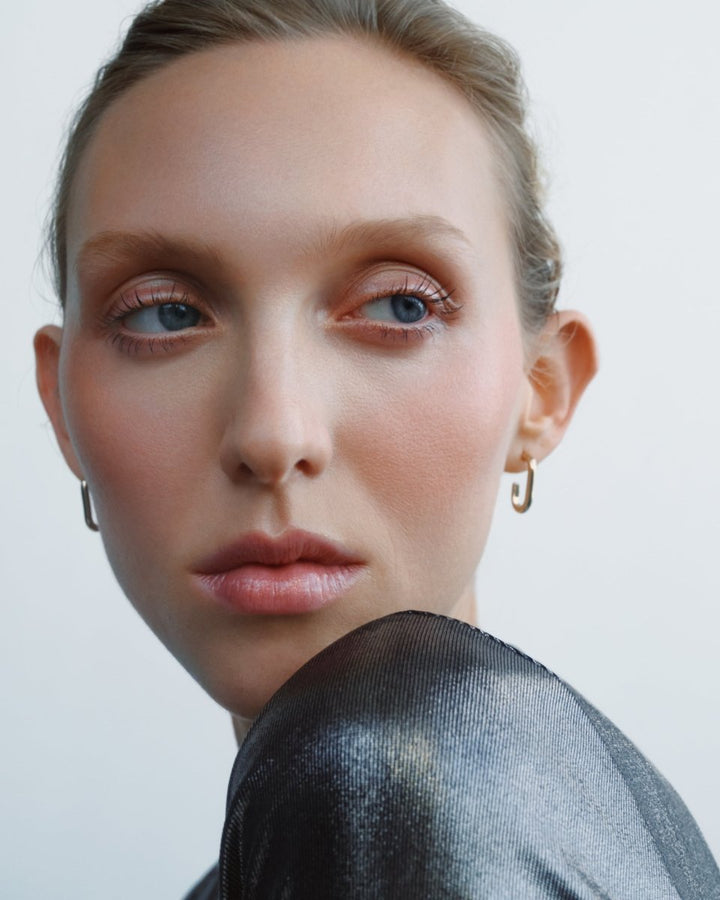 Manasi 7 Tinted Beauty Potion - Chameli Model 2