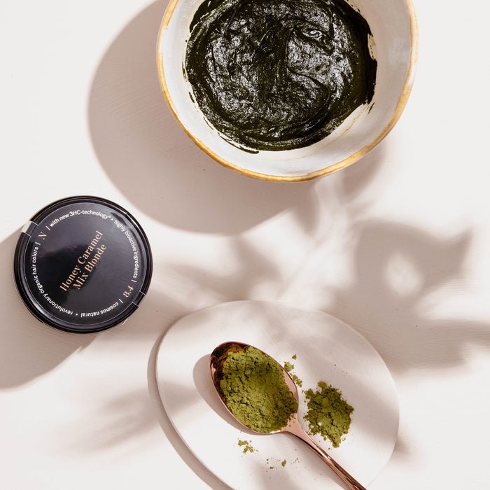 Noelie Honey Caramel Mix Blonde - Healing Herbs Hair Color Texture