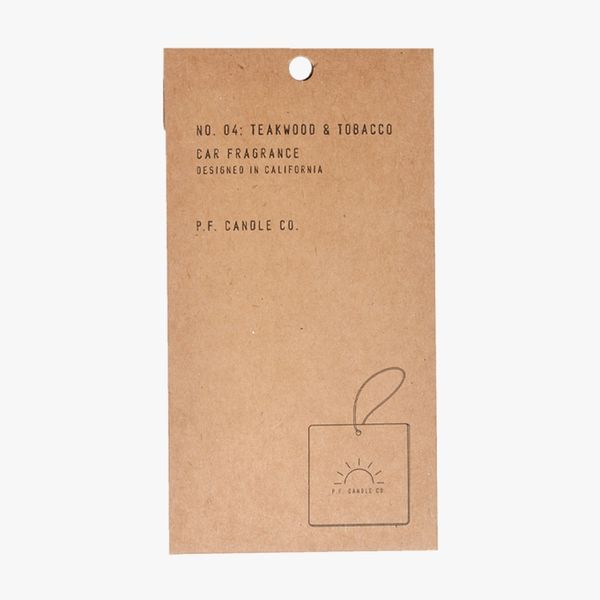 P.F. Candle Co. No. 04 Teakwood & Tobacco Car Fragrance - Verpackung
