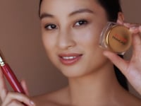 Aïtutaki Matifying Powder Video