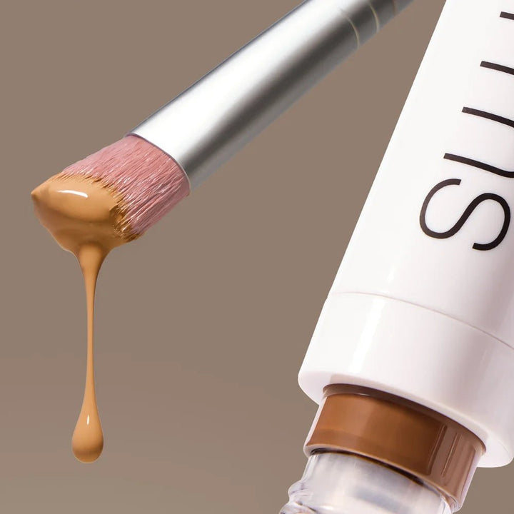 RMS Beauty Skin2Skin Concealer Brush - Close-up