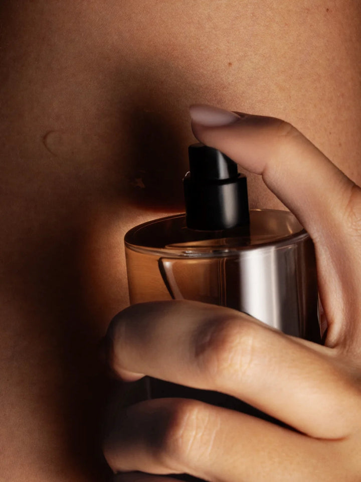 Body Mist Bergamot & Hinoki on skin