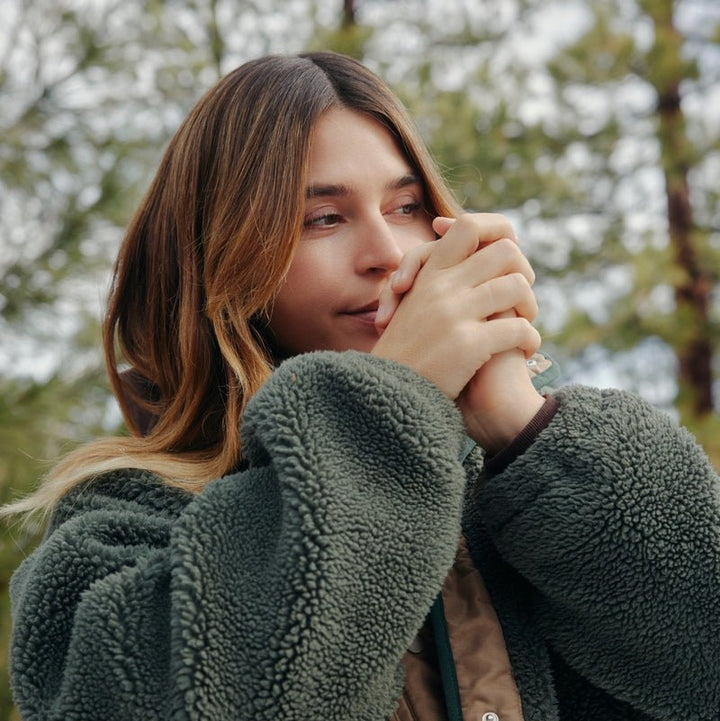 Salt & Stone Hand Cream Black Rose & Oud - smooth hands