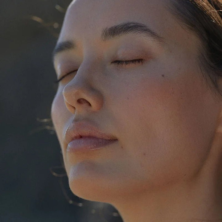 Team Dr. Joseph Deep Purifying Serum - Model