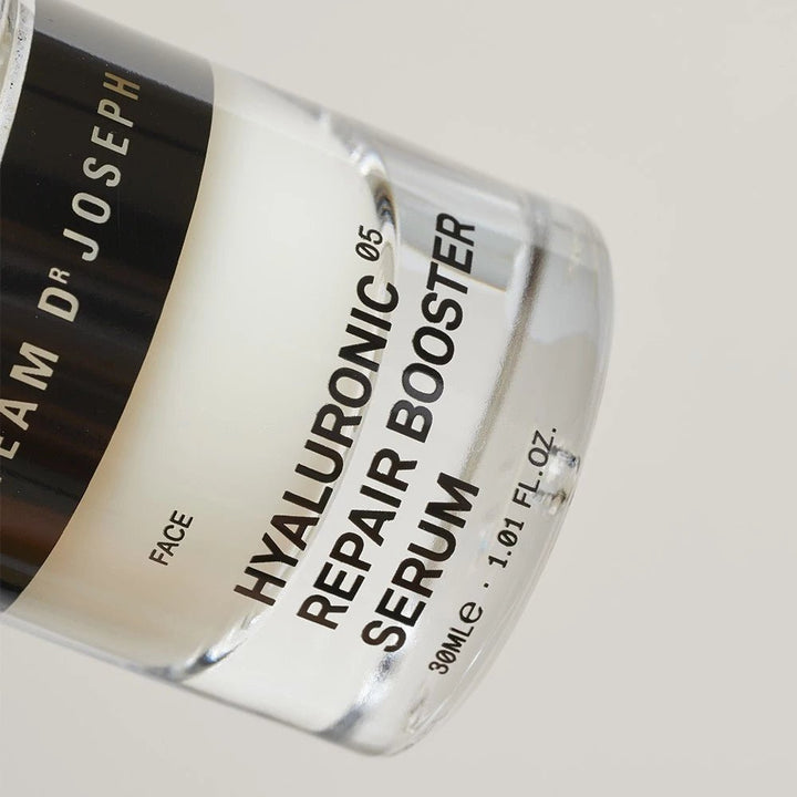 Hyaluronic Repair Booster Serum Close up