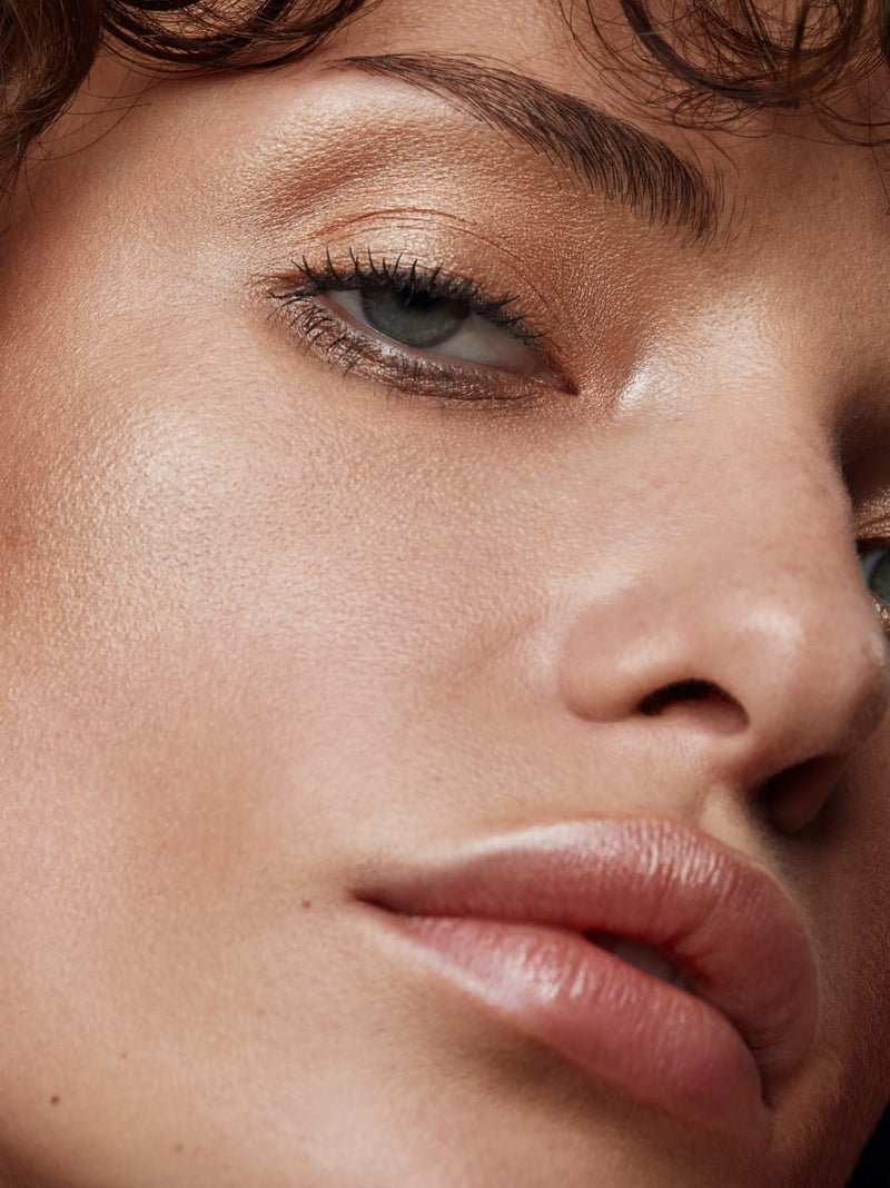 Imbe Eye & Cheek Multi-Shadow Golden Sand Model