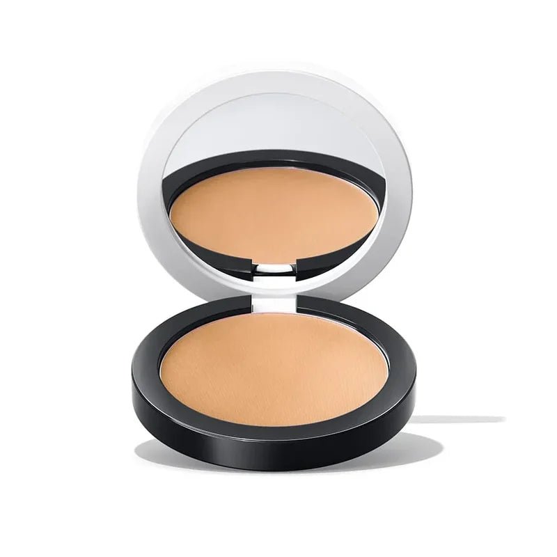 Und Gretel Wolken Refillable SPF 50+ Compact Powder - Medium 02 Freisteller