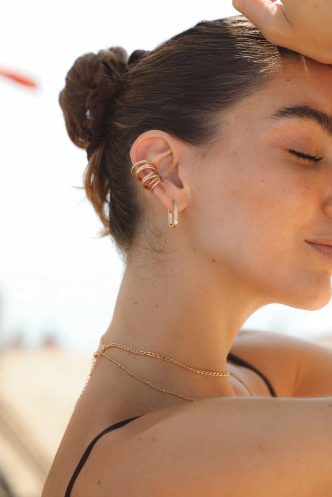 Waekura Frida Earrings - Model