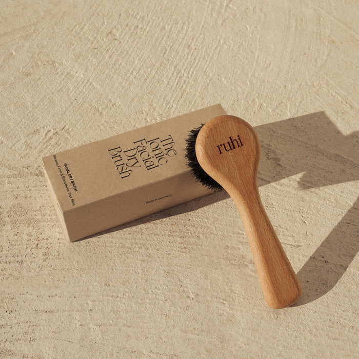 Ruhi The Ionic Facial Dry Brush with packaging