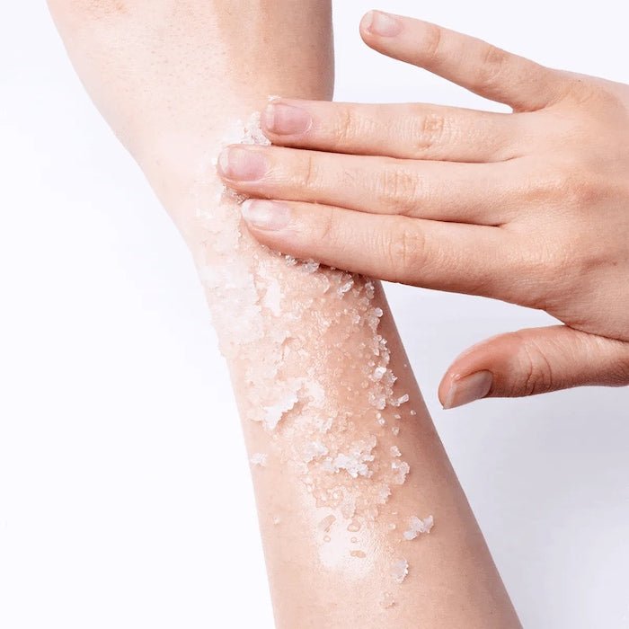 Uso del exfoliante corporal de coco
